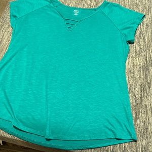 Women’s short sleeve shirt